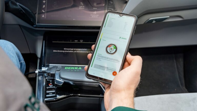 Sorgen um Lebensdauer von E-Auto-Batterien meist unbegründet