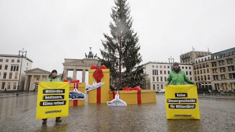 Reichensteuer gegen Klimawandel? Milliardäre verursachen 44-mal mehr CO2