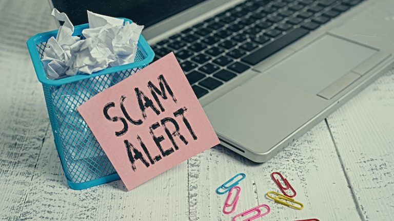 Vor diesen Fakeshops warnt die Verbraucherzentrale