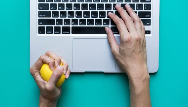Wie uns die Sofort-Kultur im Job mental und körperlich ruiniert