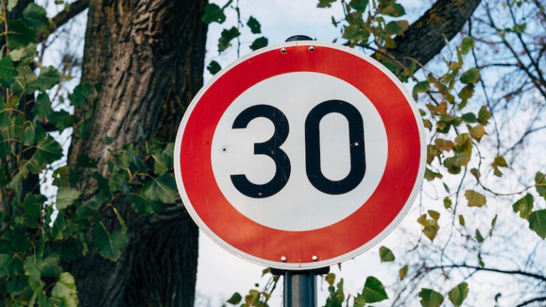 Was bringt Tempo 30 statt 50? Neues Tempolimit in Amsterdam